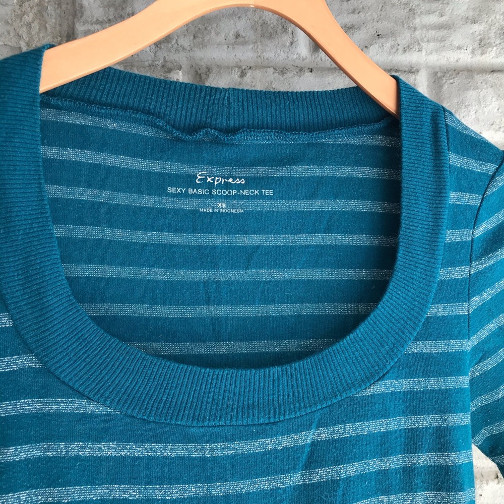 4x$20 *EXPRESS Woman sweater - size XS - Picture 4 of 6